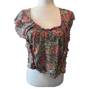 Natural Life Brianna Floral Ruffle Trim Crop Top size large